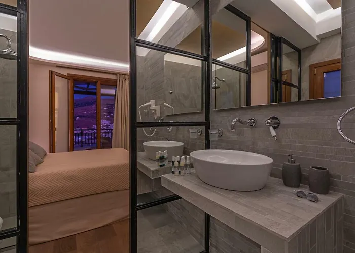 Lägenhet Belvedere Andros Batsi