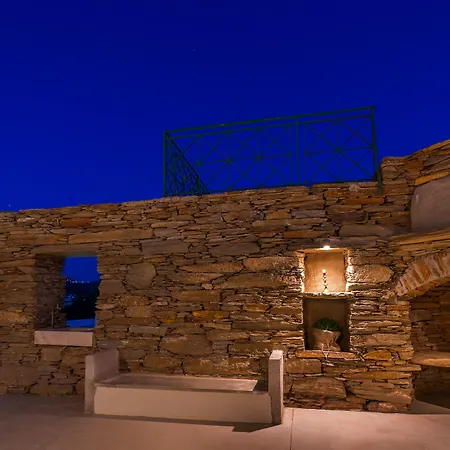 Belvedere Andros Μπατσί