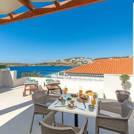 Belvedere Andros Μπατσί